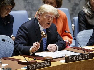 Trump opäť kritizoval FED, nevyhovuje jeho hospodárskej politike