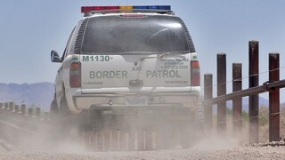 Trump chce uzavrieť mexickú hranicu pomocou armády