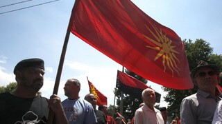 Podporili zmenu názvu, Macedónci sa vydali na neľahkú cestu