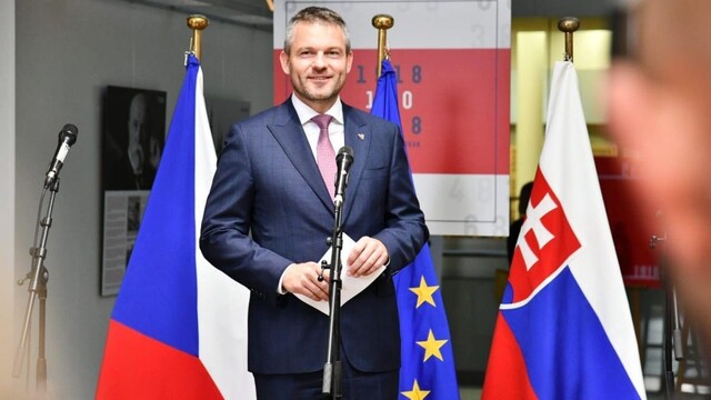 Premiér predstavil svojich poradcov, nazval ich Radou múdrych