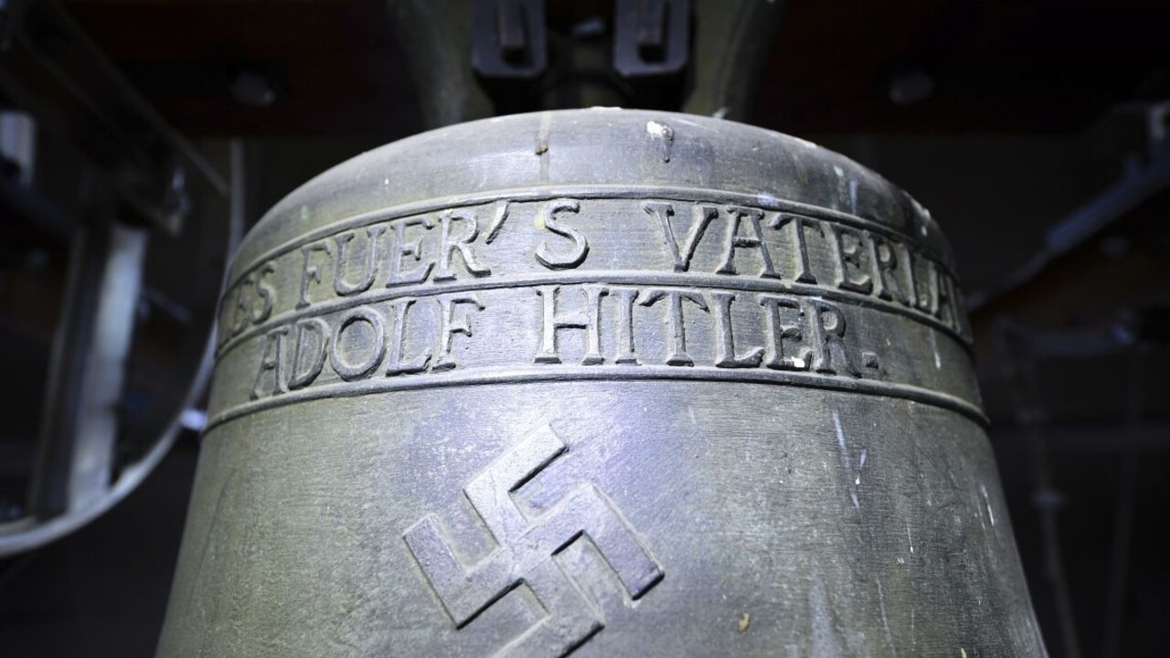 Hitlerov zvon neodstránia, má byť výstrahou pre ďalšie generácie
