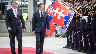 Ste v európskom jadre, tvrdí Macron. Stretol sa s Kiskom i Pellegrinim