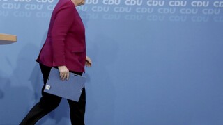 Merkelová: Za odchod vojakov NATO z Afganistanu mohli USA aj ich vnútorná politika