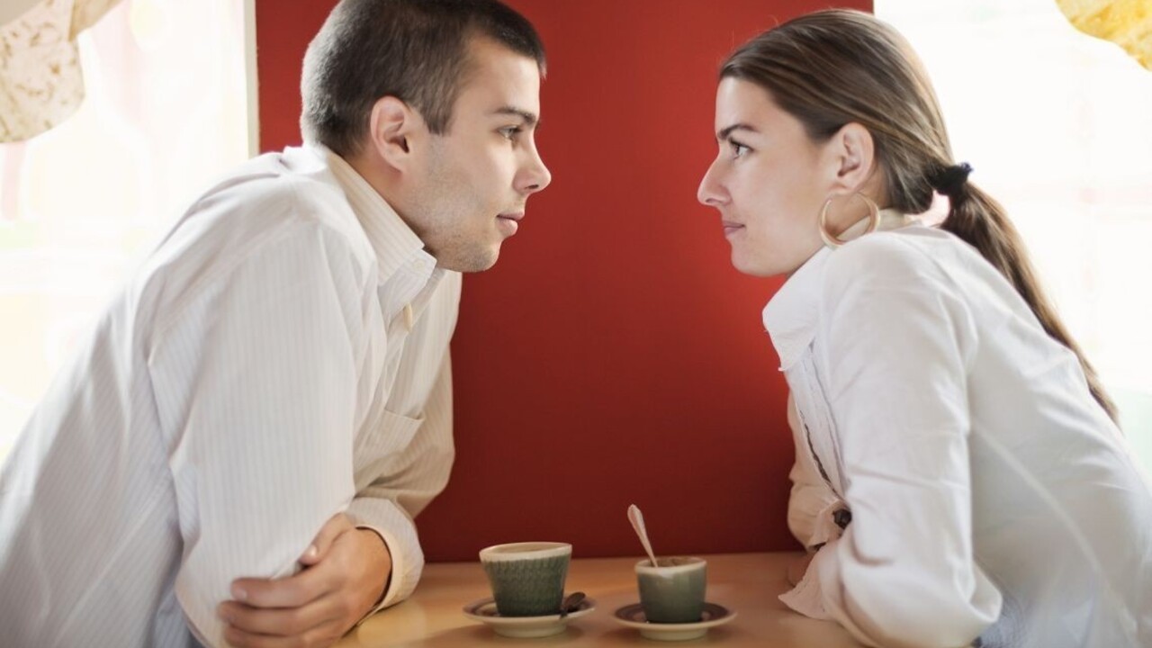 Ako urobiť dobrý dojem na rande a pohovore? Vedci majú odpoveď