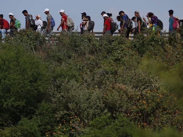 Rakúsko odmietlo dohodu o migrácii, podľa vlády ohrozuje krajinu