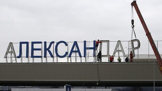 Vzťahy Macedónska a Grécka sa zlepšujú, obnovia leteckú linku