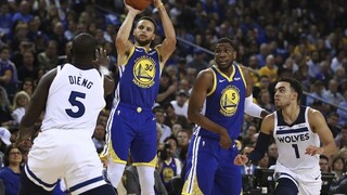 NBA: Warriors opäť vyhrali, v závere otočili duel s Minnesotou