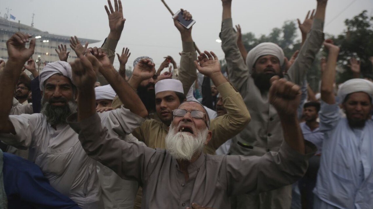 Islamisti ukončia protesty, kresťanka Nórínová ostane vo väzbe