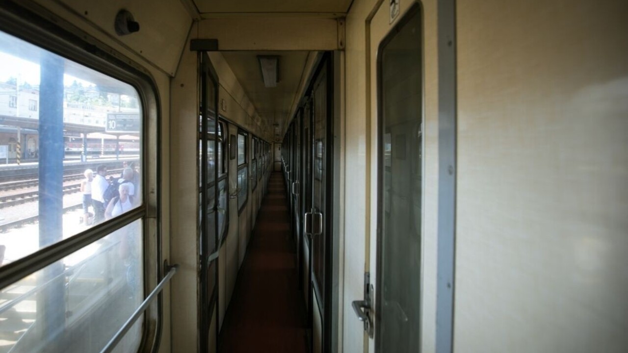 Minister dopravy prezradil, koľko by stála výmena starých vlakov