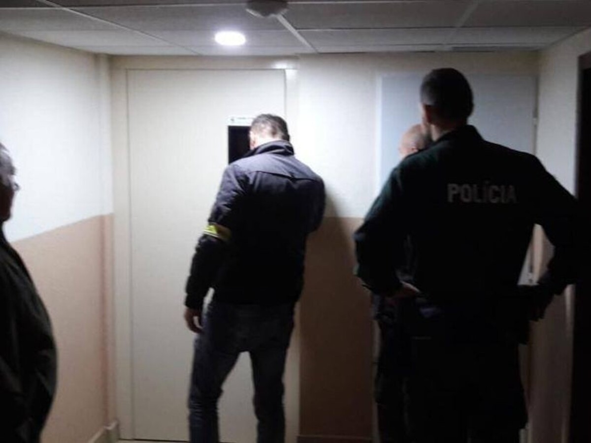 NAKA zasahovala v Trenčíne, išlo o veľký finančný podvod