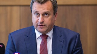 Odvolávanie Danka nebude, poslanci nezahlasovali za program