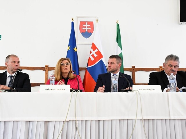 Na svoje ďalšie výjazdové rokovanie si vláda vybrala Skalicu