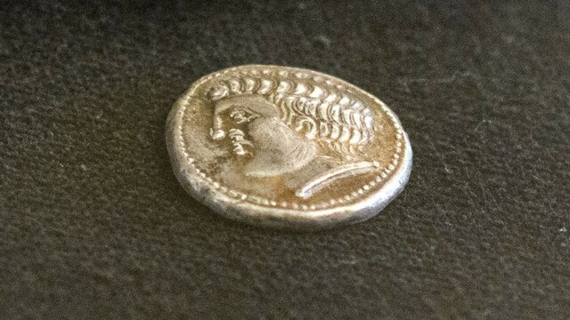 Na strmom turčianskom svahu našli poklad, cenné tetradrachmy