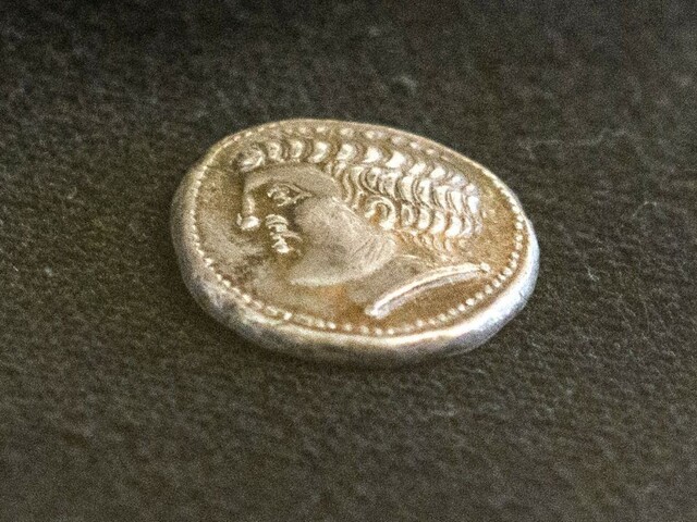 Na strmom turčianskom svahu našli poklad, cenné tetradrachmy