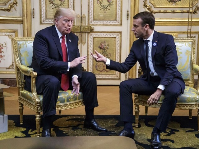 Chceme pomáhať s obranou Európy. Trump hovoril s Macronom