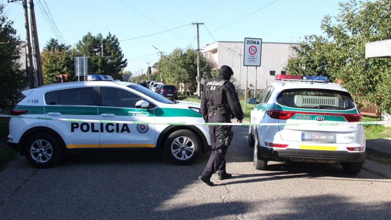 NAKA zasahovala na východe, zaistila laboratórium i zbrane