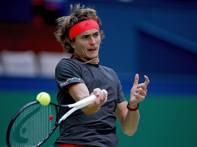 De Minaur a Tsitsipas sa stretnú vo finále turnaja v Miláne