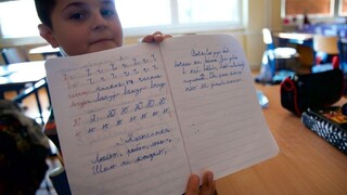 Finančná tieseň bráni žiakom vzdelávať sa, školy apelujú na štát