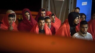 Migranti ukradli rybársky čln, preplavili sa na ňom do Británie