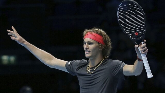 Zverev sa v Londýne prebojoval do semifinále, čaká ho Federer