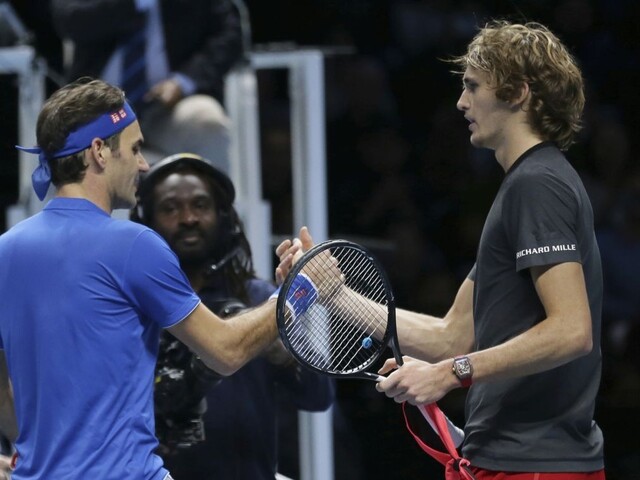 Federer tento rok 100. titul nezíska, do finále postúpil Zverev