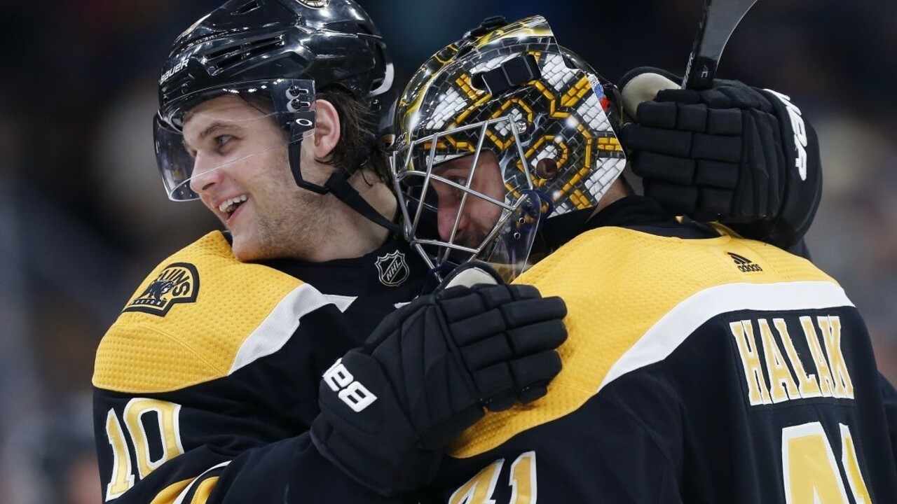 NHL: Halák zažiaril v bráne, Tatar otvoril skóre proti Vancouveru
