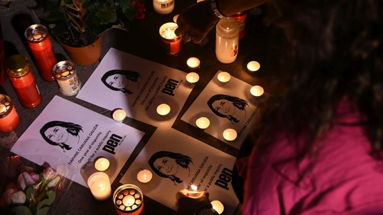 Zistili, kto mal naplánovať vraždu maltskej novinárky