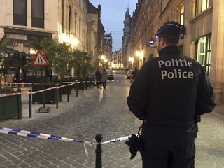 Útočník dobodal policajta v centre Bruselu, motív ostáva nejasný