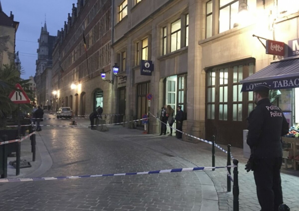 belgium-police-stabbing-38587-ff0f44820bae40f3aafa0bea99781f78_ab19b370.jpg