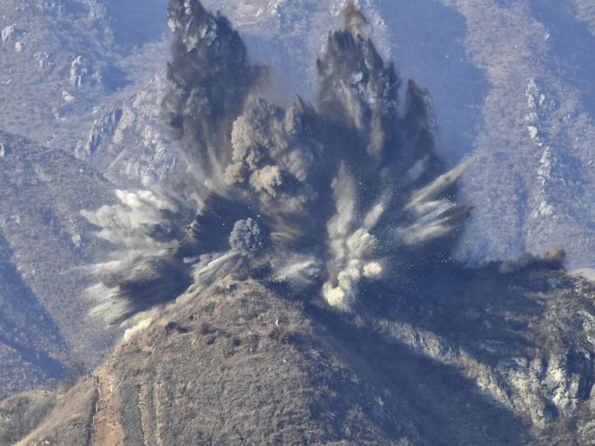Strážny post KĽDR Kórea detonácia výbuch 1140 px (SITA/AP)