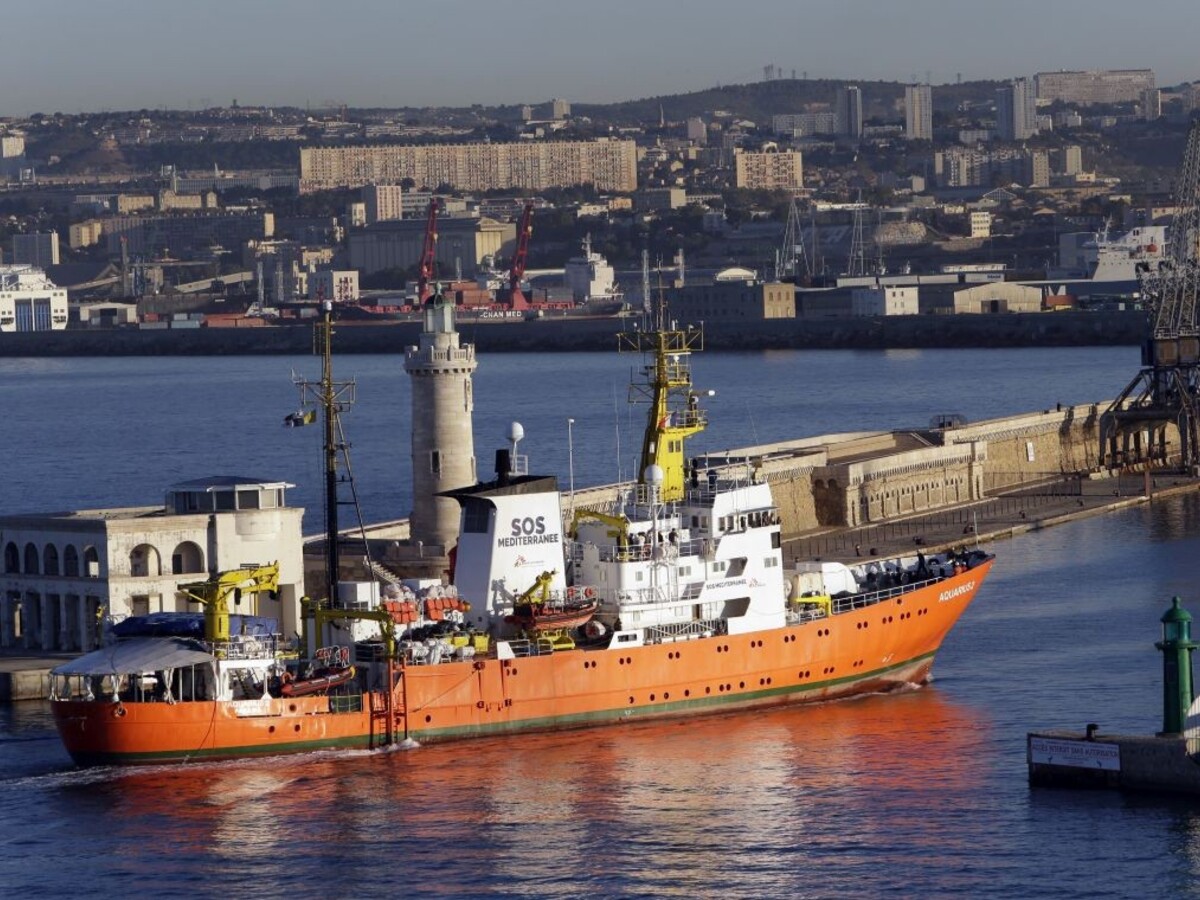 Loď Aquarius migranti 1140 px (TASR/AP)