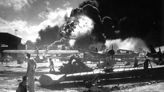 Zomrel najstarší vojnový veterán, prežil útok na Pearl Harbor