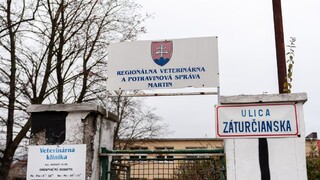 NAKA zasahovala v Martine, riaditeľa odviedli v putách
