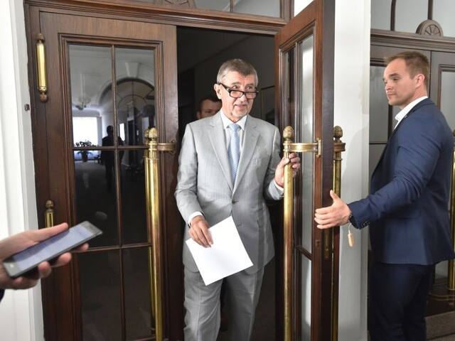 Babiš chce zostať poslancom, aj keby bol v opozícii. Budem sledovať sľuby Fialu, vyhlásil
