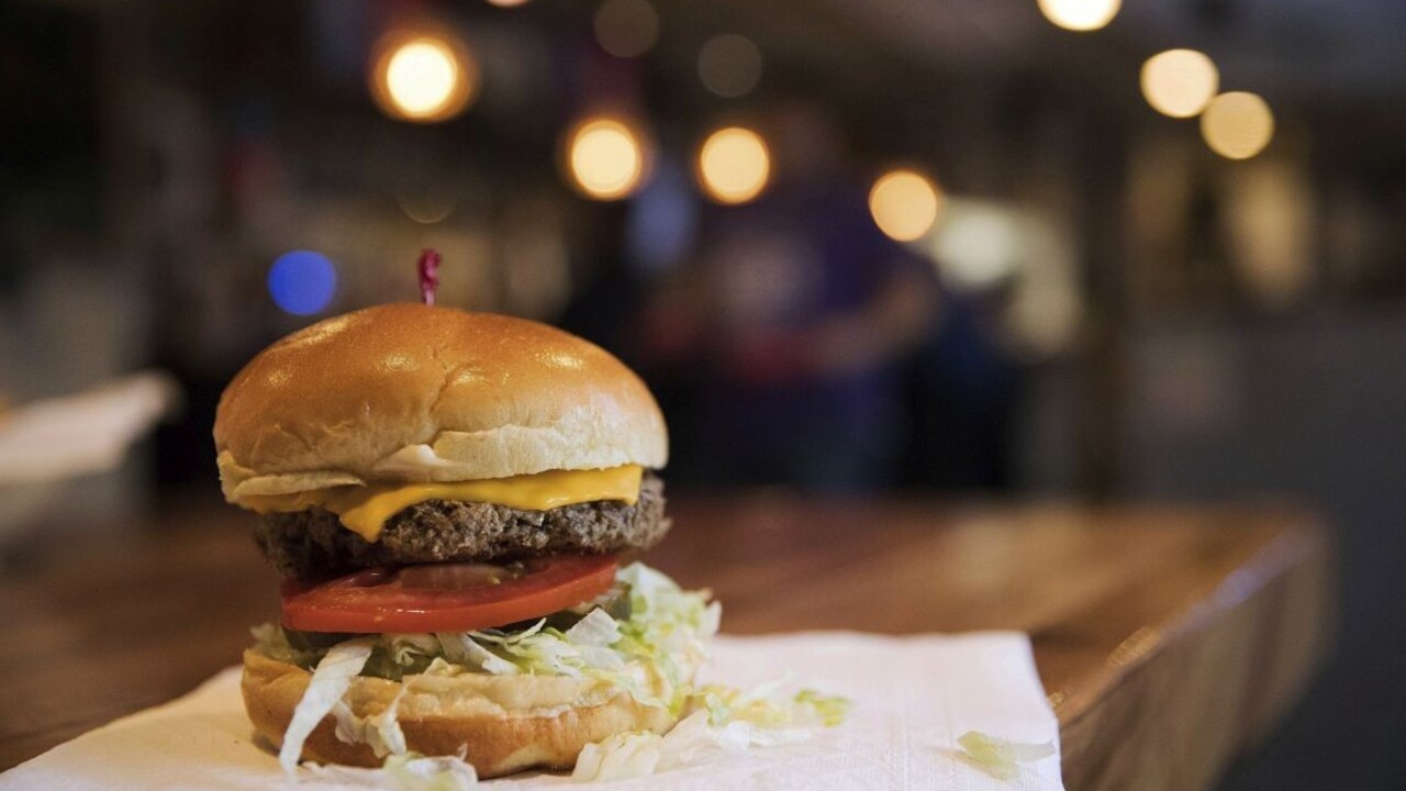 Takto obmedzili dosah fast foodov. Londýn bojuje proti obezite