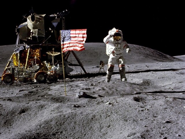 Rusi neveria Američanom. Cestu na Mesiac si chcú overiť sami