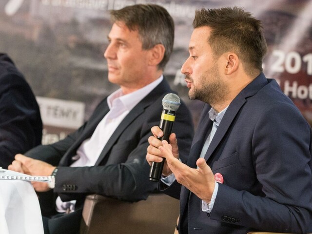 Nepodpisujte už nové zmluvy, vyzval Vallo končiaceho primátora