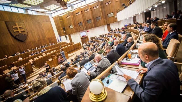 Vzniká nová kresťanská strana, chce osloviť i známe tváre