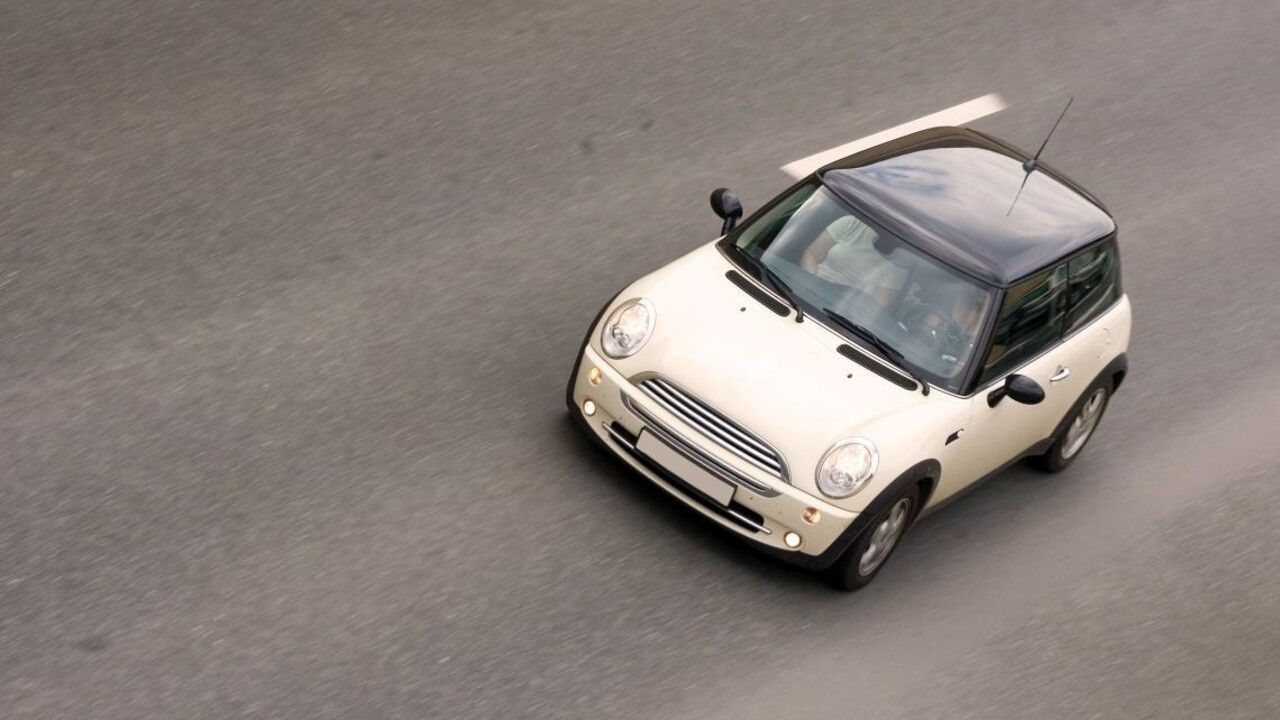 Povinné poistenie áut je drahšie. Znížiť si ho môžete bonusom