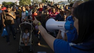 Napätie v Mexiku rastie, deportovali takmer stovku utečencov
