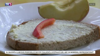 Obedy zadarmo majú meškanie, zatiaľ budú len v škôlkach