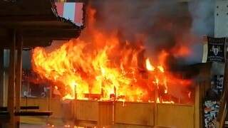 Na vianočných trhoch v bratislavskom centre vypukol požiar