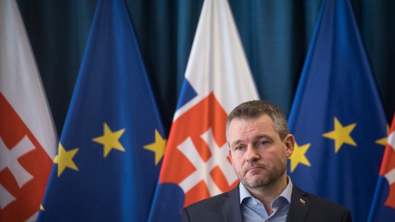 Sme limitovaní, priznal Pellegrini pri prezidentskom kandidátovi