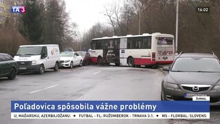 Poľadovica ochromila stred Slovenska, spôsobila viacero nehôd