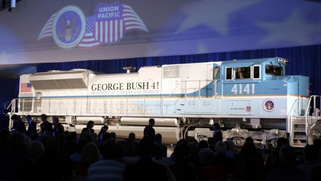 george-hw-bush-funeral-train-38029-e88f4e43ba774c919d3d49c5e68b602f_7f000001-5c0b-9f09.jpg