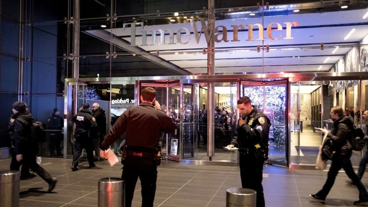 Redakciu CNN ohrozila bomba, neskôr vysielali cez Skype