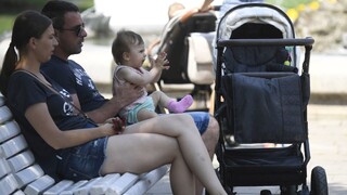 Most sa zameral na mladých, Bugár vyzdvihol štartovaciu pôžičku