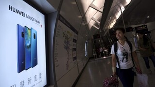 Tokio plánuje zakázať nákup od Huawei, Peking má z toho obavy