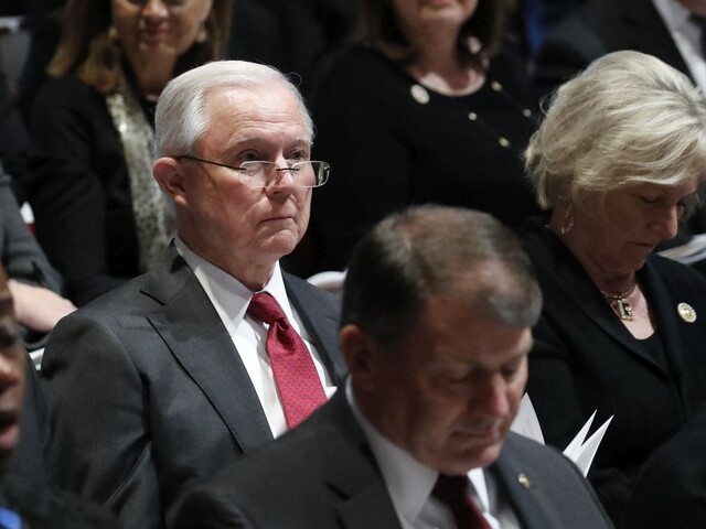 USA budú mať nového ministra spravodlivosti, nahradí Sessionsa