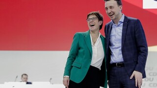 Novou šéfkou CDU sa po tesnom hlasovaní stala Annergret Karrenbauer